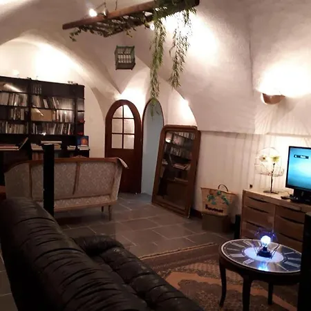 Gite De Provence - Gasthof Bayons